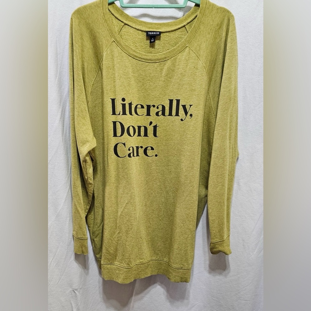 Torrid Size 1-Green Sweatshirt - Literally Don't Care